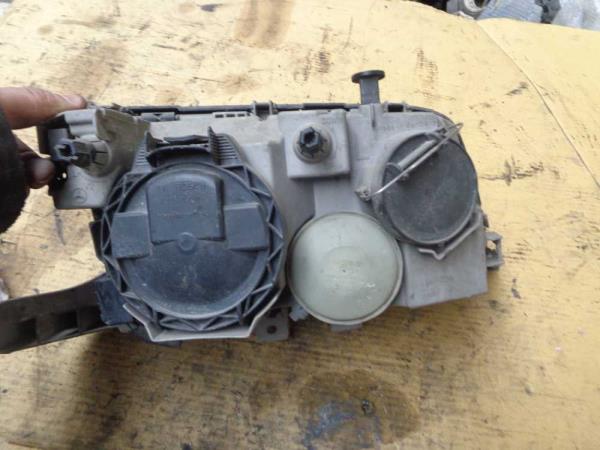 PHARE GAUCHE MERCEDES - Vue 2